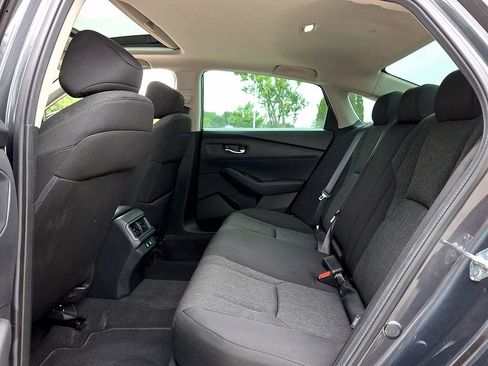 Used 2025 Honda Accord SE image 10