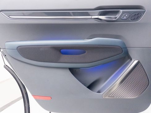 Used 2024 Kia EV9 GT-Line image 39