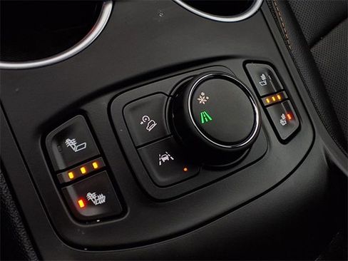 Used 2020 GMC Terrain SLT w/ Preferred Package image 22