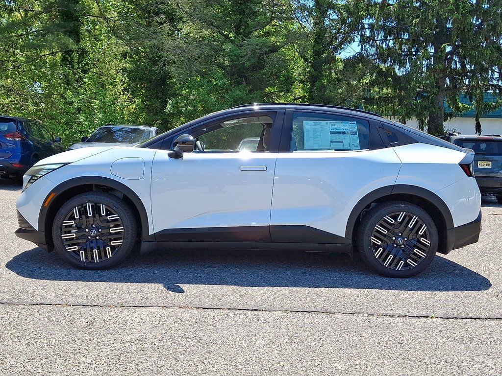 New 2026 Nissan Leaf Platinum+ w/ Cargo Package (Platinum+) FWD image 5