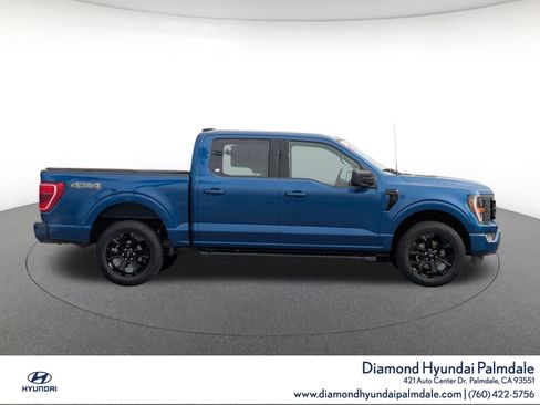 Used 2022 Ford F150 XLT w/ XLT Black Appearance Package image 8