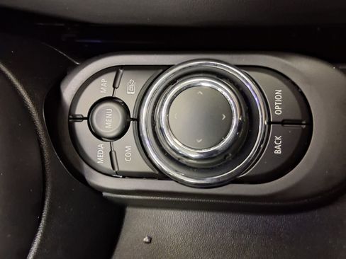 Certified 2023 MINI Cooper 2-Door Hardtop image 27