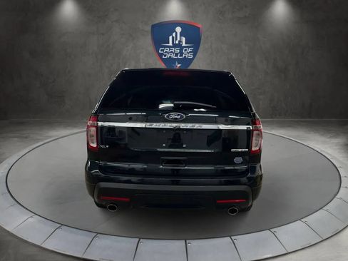 Used 2014 Ford Explorer XLT w/ Equipment Group 202A FWD image 4