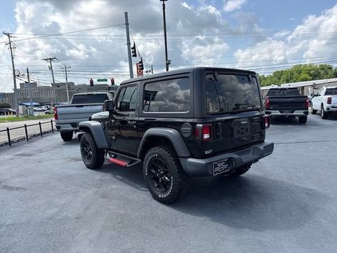 Used 2023 Jeep Wrangler Sport AWD/4WD image 5