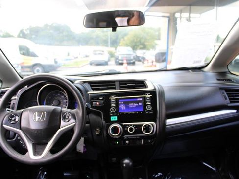 Used 2020 Honda Fit LX image 9