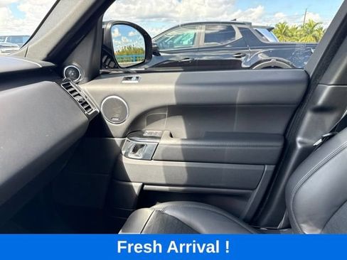 Used 2019 Land Rover Range Rover Sport HSE Dynamic AWD/4WD image 12