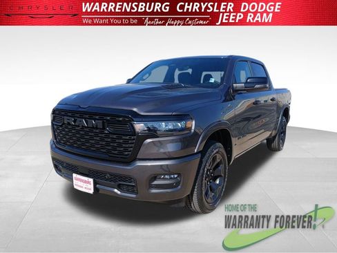 New 2026 RAM 1500 4x4 Crew Cab image 8