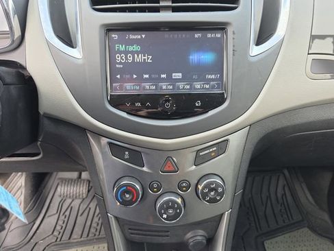 Used 2016 Chevrolet Trax LTZ FWD image 23