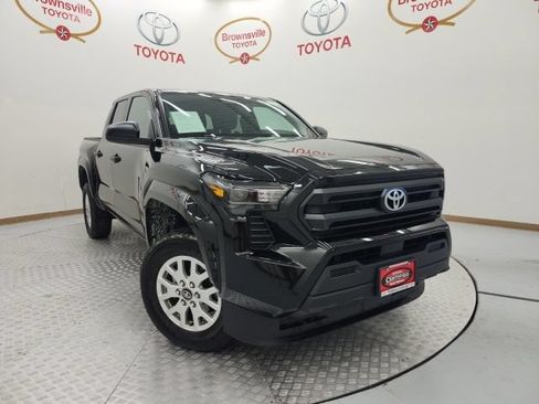 Used 2025 Toyota Tacoma SR RWD image 1