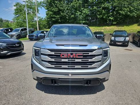 Used 2023 GMC Sierra 1500 SLE AWD/4WD image 2