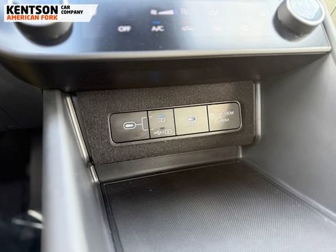 Used 2025 Hyundai Sonata SEL FWD image 27