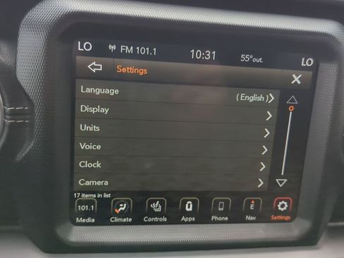 Used 2020 Jeep Gladiator Overland AWD/4WD image 24