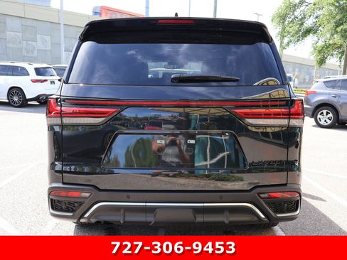 Used 2025 Lexus LX 700h F Sport AWD/4WD image 8