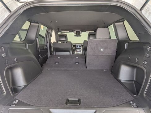 Used 2021 Jeep Grand Cherokee Laredo AWD/4WD image 29