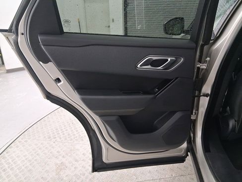 Used 2020 Land Rover Range Rover Velar R-Dynamic S image 29