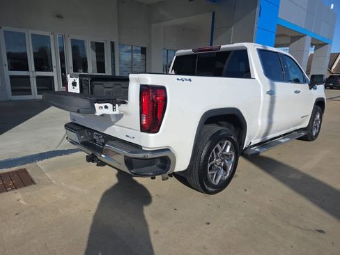 Used 2025 GMC Sierra 1500 SLT w/ SLT Premium Package image 9