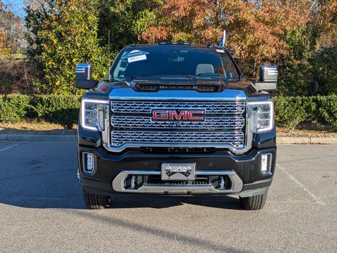 Used 2022 GMC Sierra 3500 Denali w/ Denali Ultimate Package image 9