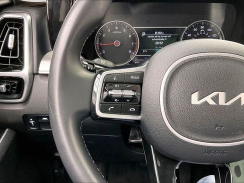 Used 2022 Kia Sorento SX AWD/4WD image 23