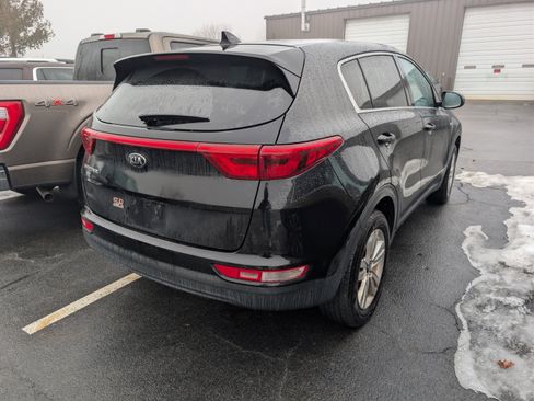 Used 2019 Kia Sportage LX image 4