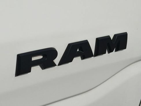 Used 2023 RAM 1500 Big Horn AWD/4WD image 9