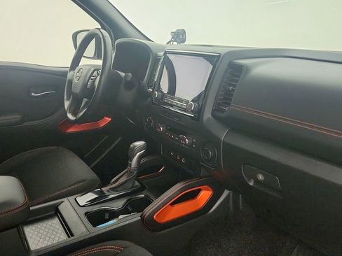 Used 2023 Nissan Frontier PRO-4X w/ Technology Package image 23