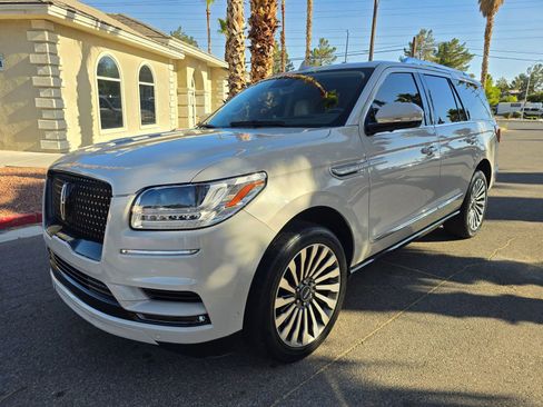 Used 2020 Lincoln Navigator Reserve w/ Equipment Group 208A Reserve RWD image 3