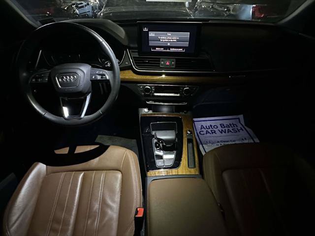 Used 2023 Audi Q5 2.0T Premium w/ Convenience Package AWD/4WD image 12