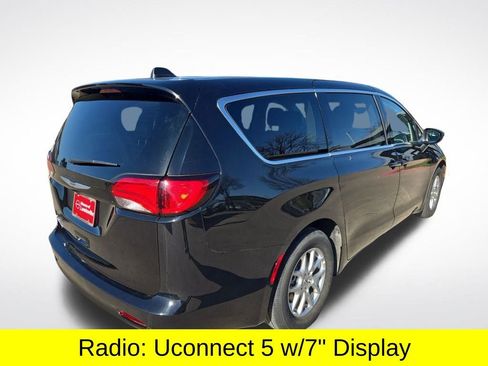 Used 2024 Chrysler Voyager LX FWD image 6