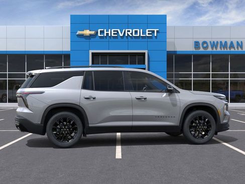 New 2026 Chevrolet Traverse LT image 5