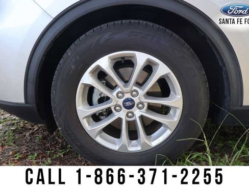 Used 2020 Ford Escape SE FWD image 4