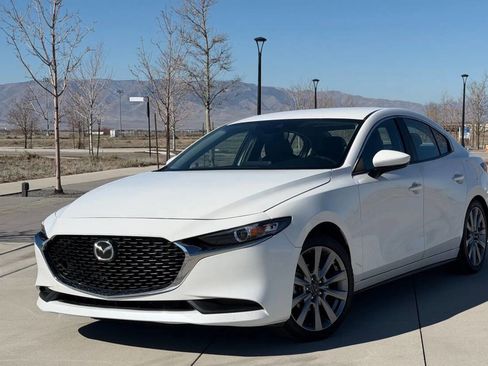 Used 2023 MAZDA MAZDA3 s image 1
