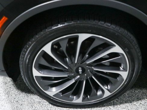 Used 2022 Lincoln Aviator Reserve w/ Equipment Group 201A AWD/4WD image 11