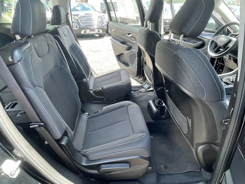 Used 2023 Jeep Grand Cherokee L Laredo AWD/4WD image 26