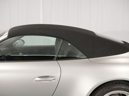 Used 2019 Porsche 911 Carrera 4 AWD/4WD image 29