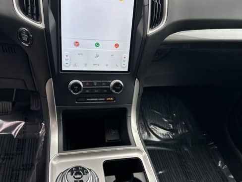 Used 2024 Ford Edge SEL w/ Convenience Package image 22