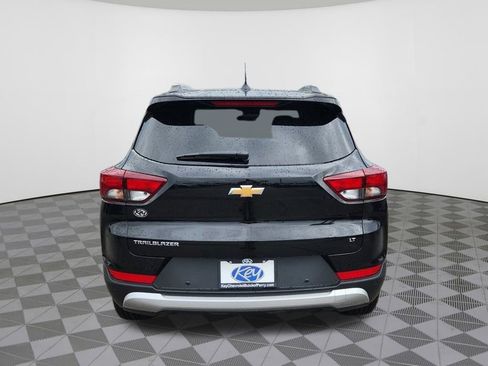 New 2024 Chevrolet TrailBlazer LT w/ Convenience Package FWD image 9