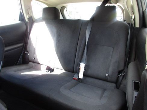 Used 2015 Nissan Rogue S w/ Convenience Package AWD/4WD image 27