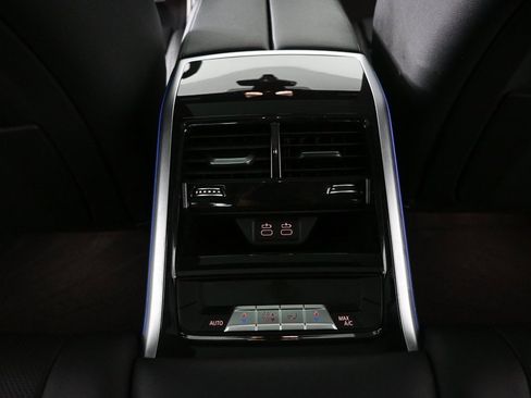 Used 2020 BMW 840i Gran Coupe w/ M Sport Package image 16