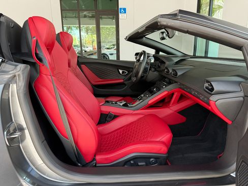 Used 2016 Lamborghini Huracan LP 610-4 AWD/4WD image 28