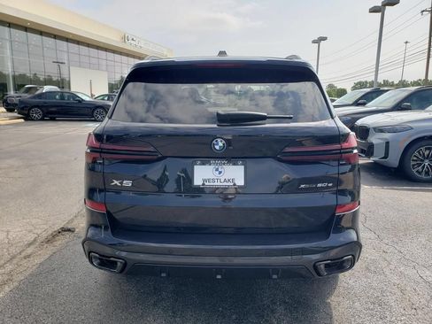 New 2026 BMW X5 xDrive50e w/ M Sport Package AWD/4WD image 5