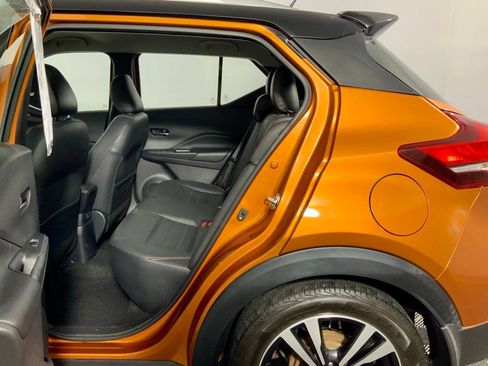 Used 2020 Nissan Kicks SR w/ SR Premium Package FWD image 27