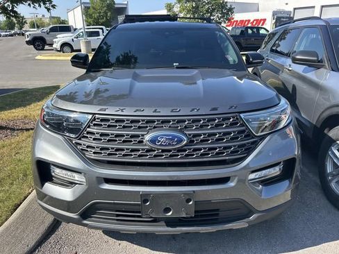 Used 2024 Ford Explorer XLT w/ Equipment Group 202A RWD image 2