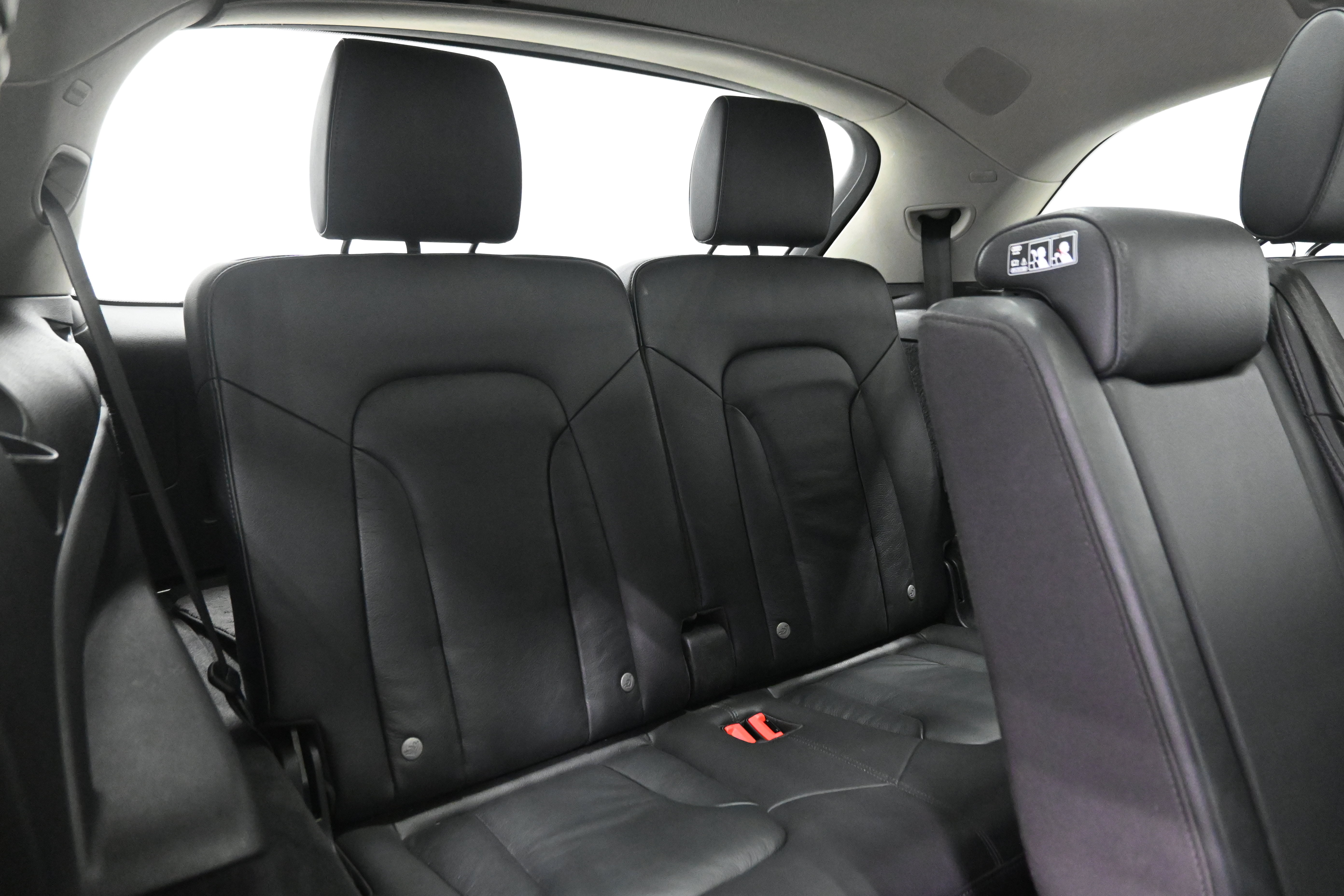 Used 2015 Audi Q7 3.0T Premium Plus w/ Premium Plus Package AWD/4WD image 30