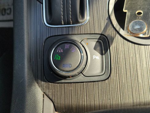 Used 2018 GMC Acadia SLT w/ LPO, Cargo Package image 36