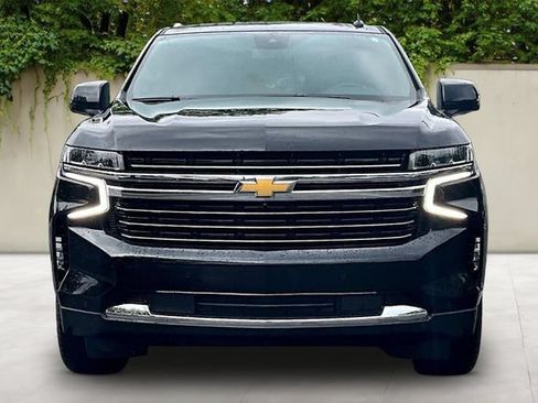 Used 2023 Chevrolet Tahoe LT w/ Luxury Package AWD/4WD image 2