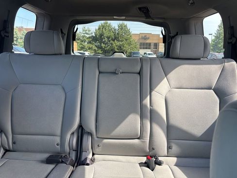 Used 2011 Honda Pilot LX image 25