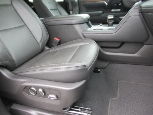 Used 2024 GMC Sierra 1500 Denali image 13