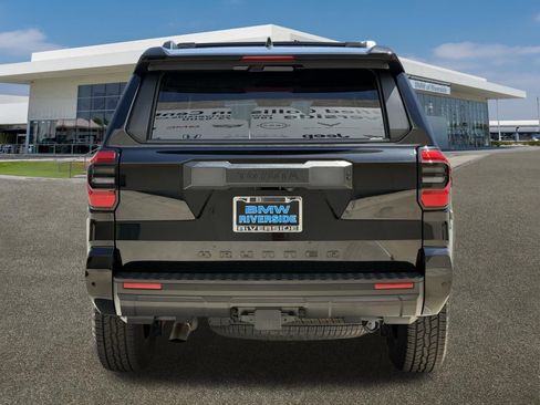 Used 2025 Toyota 4Runner TRD Off-Road Premium AWD/4WD image 9