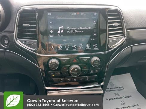 Used 2021 Jeep Grand Cherokee Limited w/ Luxury Group II image 18