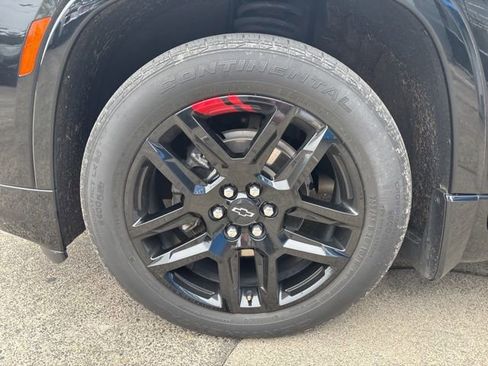 Used 2023 Chevrolet Traverse Premier w/ Redline Edition AWD/4WD image 10